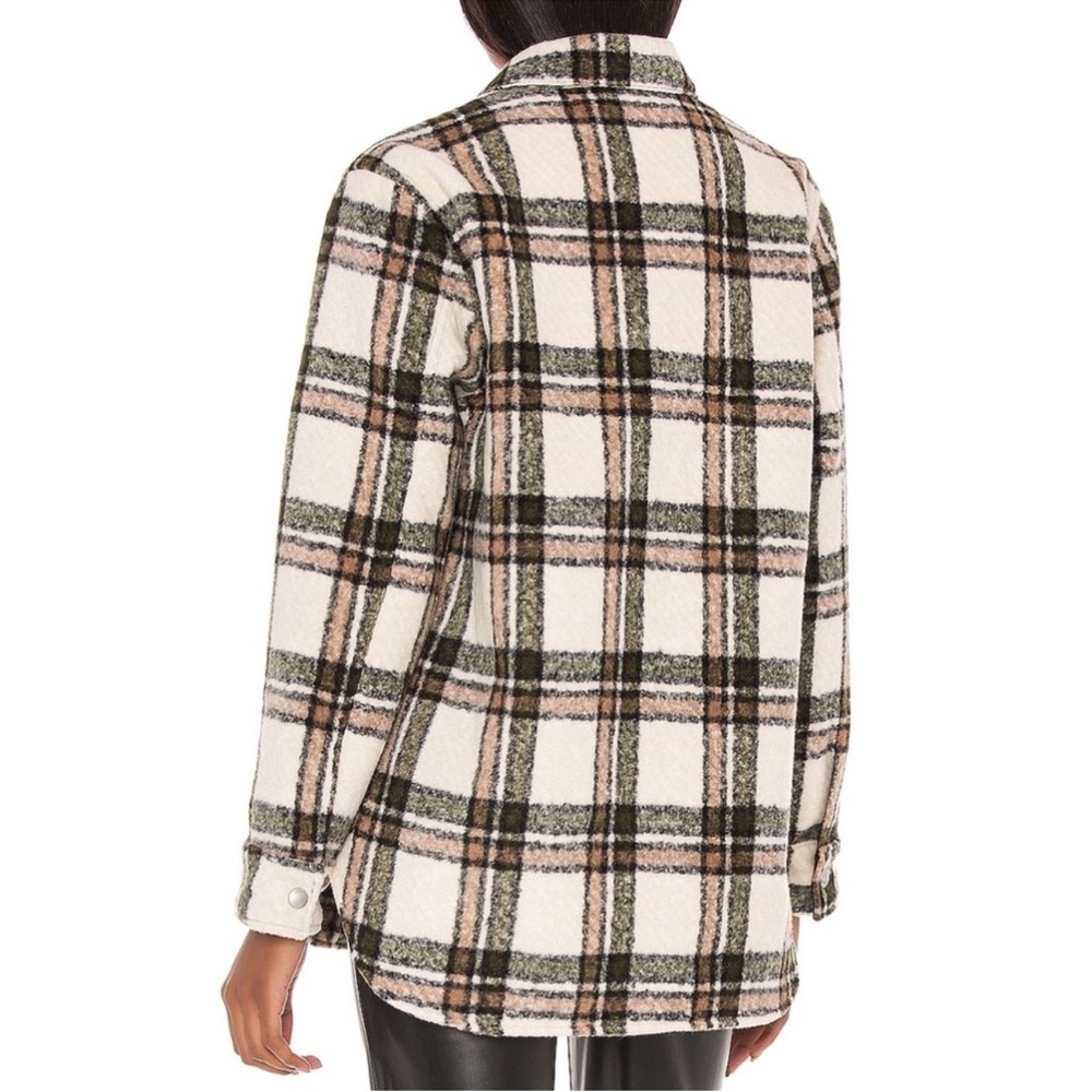 BLANKNYC Plaid Flannel Jacket Shacket in Outsider - Picture 2 of 7